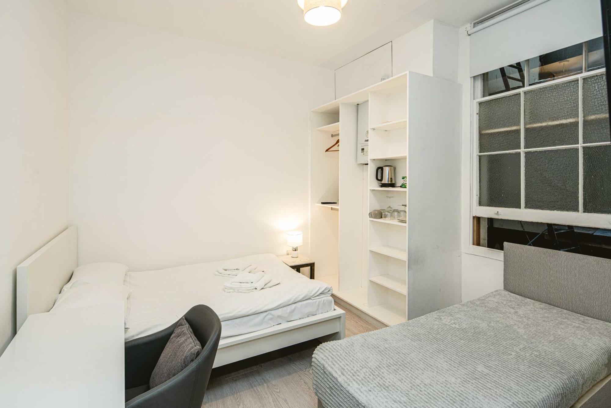 Chic & Cozy: South Kensington Studio ลอนดอน ภายนอก รูปภาพ